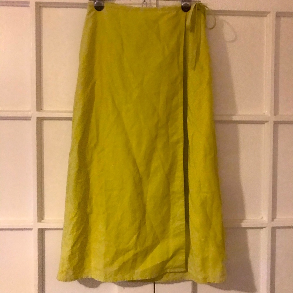 Beautiful Charlie Holiday Lily linen wrap skirt